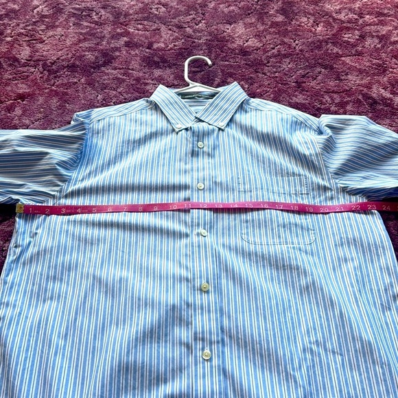 Eddie Bauer Relaxed Fit Wrinkle Free Cotton Blue Striped Button Down Shirt - Picture 5 of 7